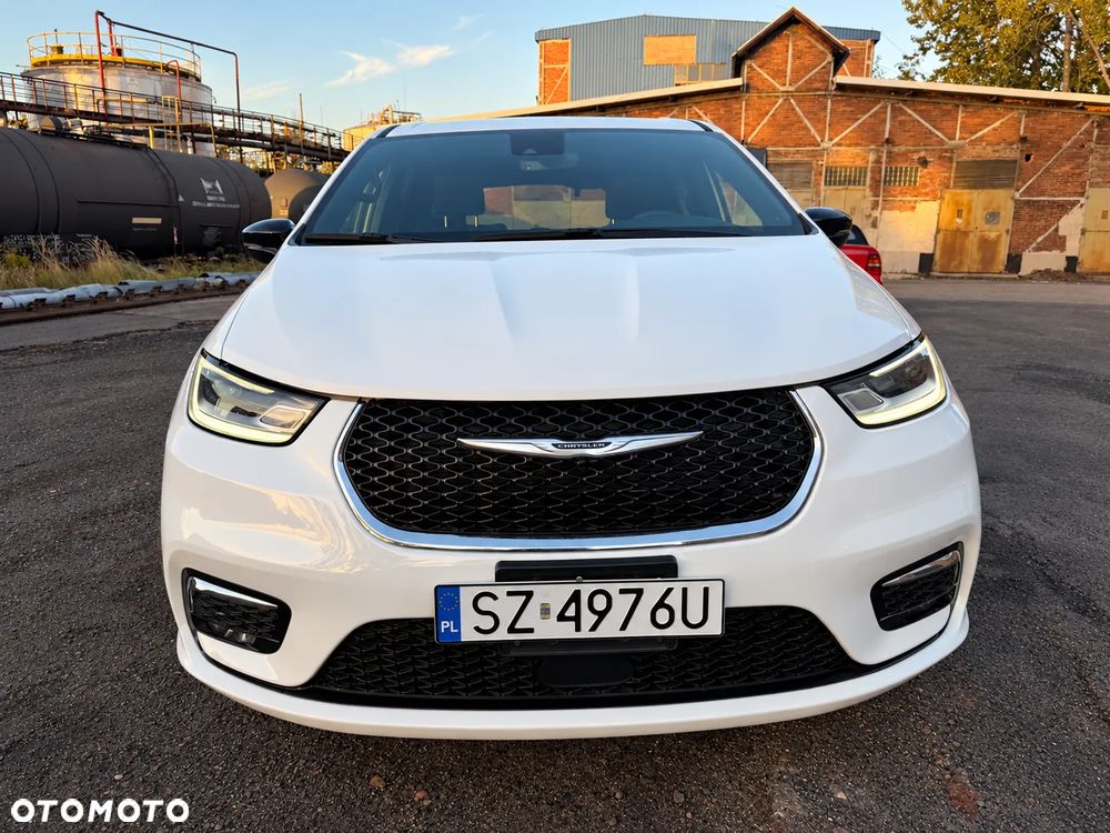 Chrysler Pacifica - 18