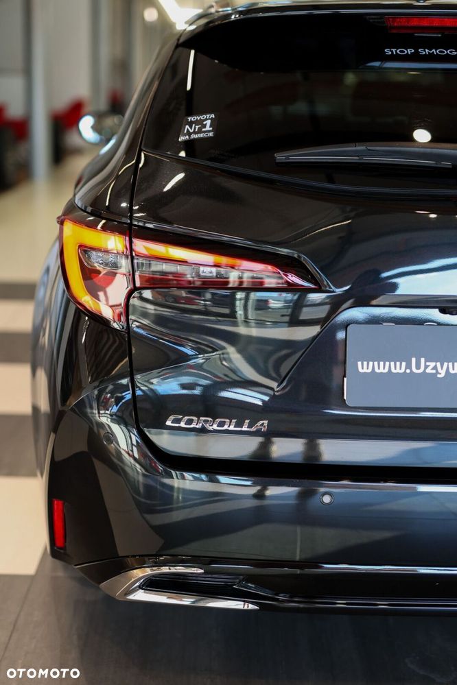 Toyota Corolla 2.0 Hybrid Style - 41