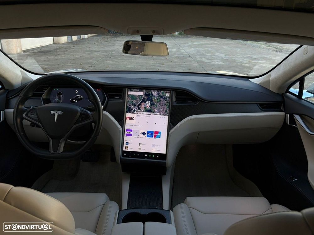 Tesla Model S 75D - 12