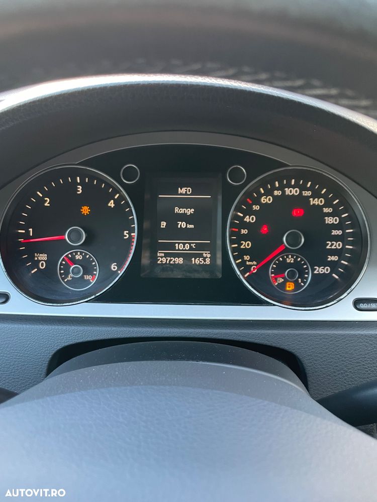 Volkswagen Passat 2.0 TDI DPF Comfortline - 12