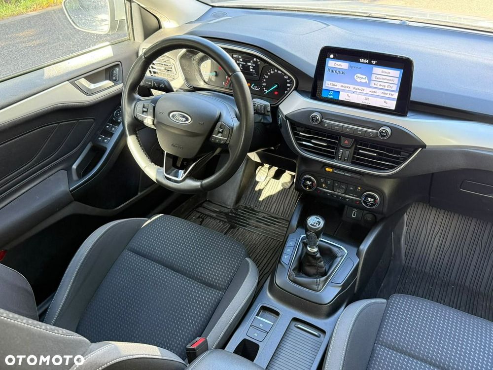 Ford Focus SW 1.0 EcoBoost Trend Edition - 24