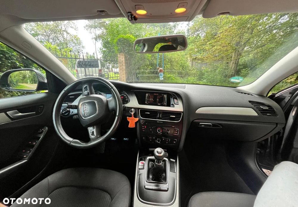 Audi A4 Avant 2.0 TDI - 13