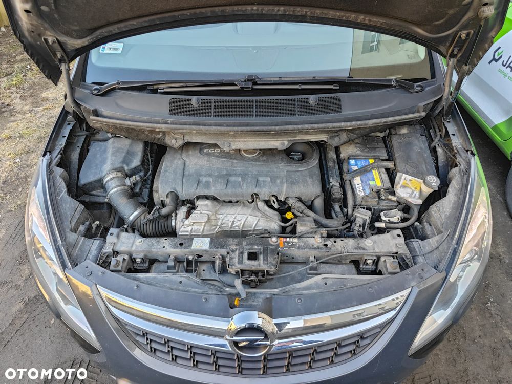 Opel Zafira Tourer 2.0 CDTI Style - 27