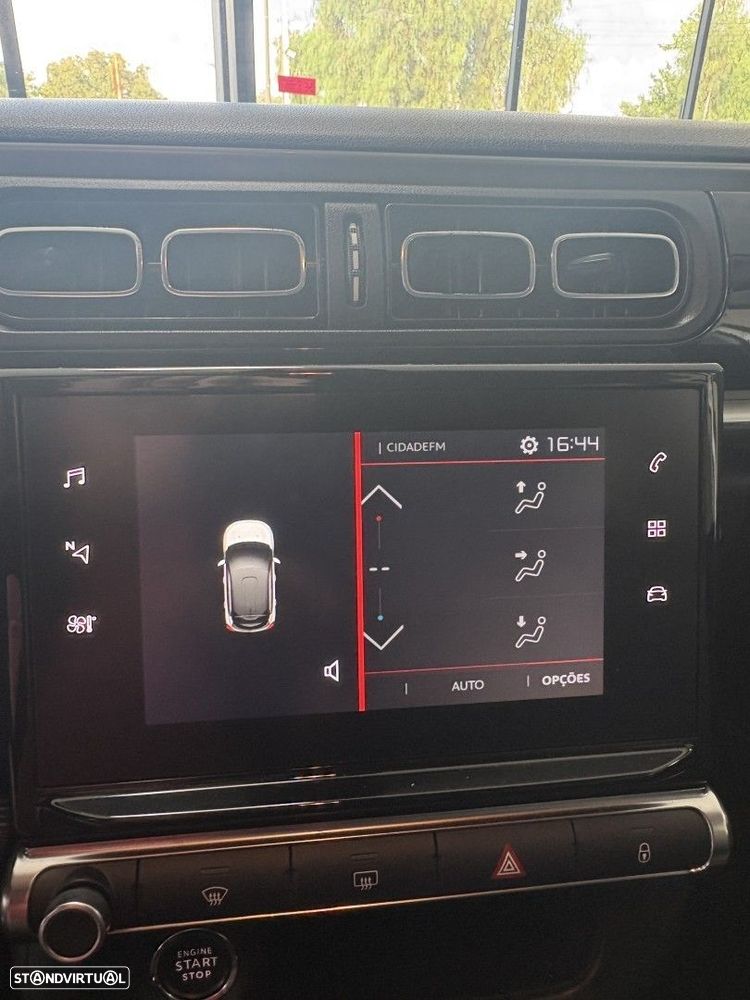 Citroën C3 1.2 PureTech Shine - 15