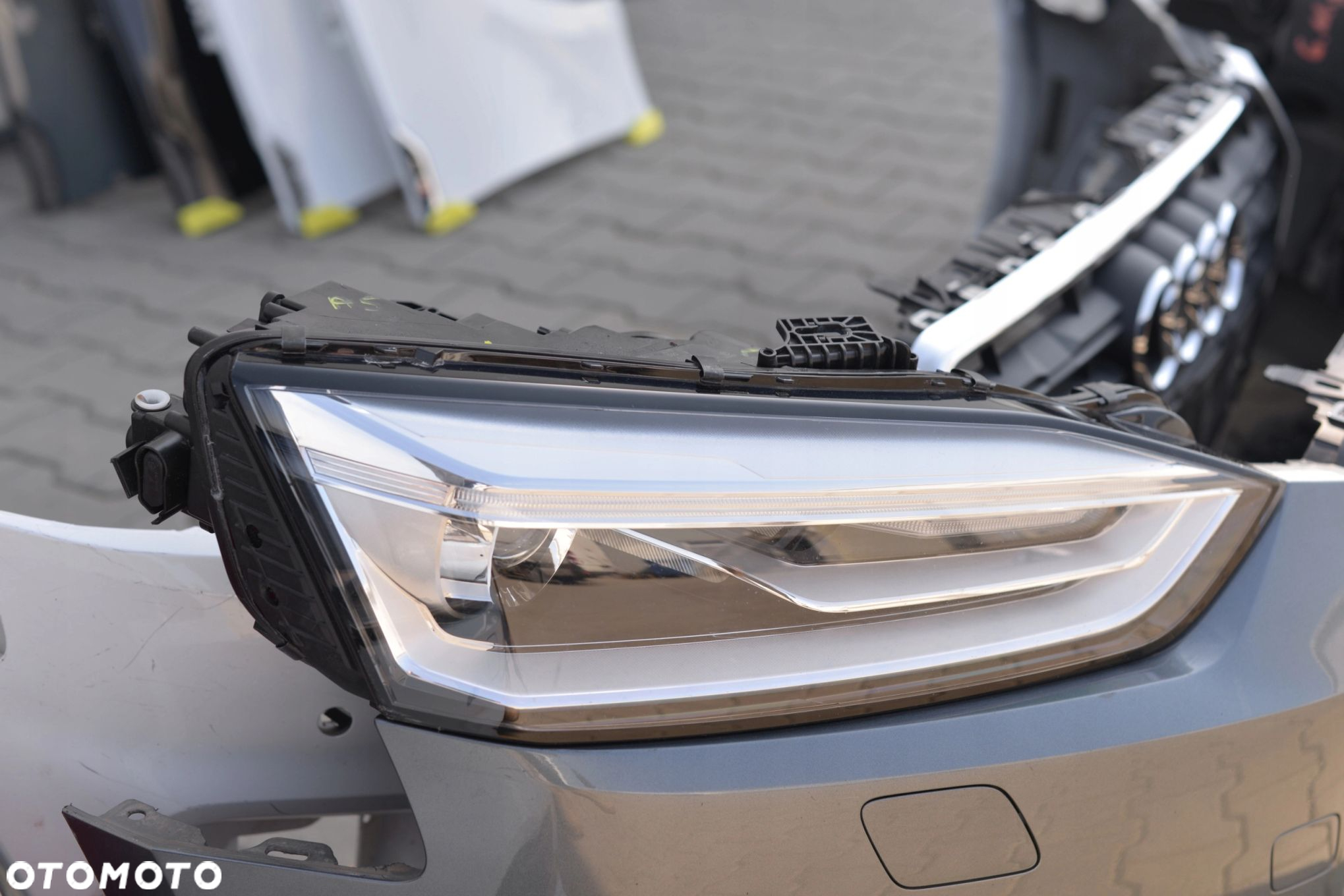 MASKA ZDERZAK GRILL BŁOTNIK LAMPA XENON FULL LED PAS BELKA AUDI A5 2016- 8W - 11