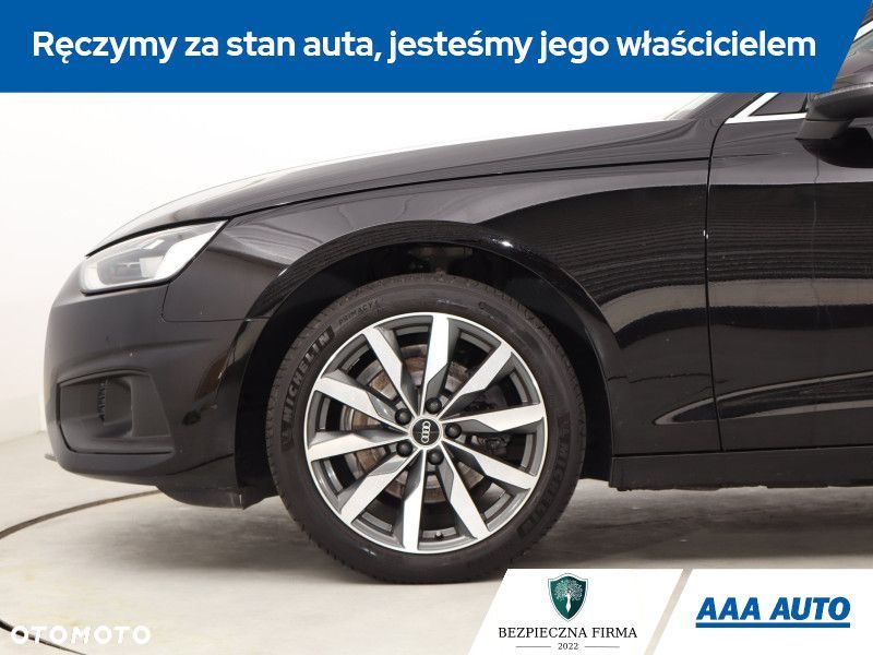 Audi A4 Limousine - 17