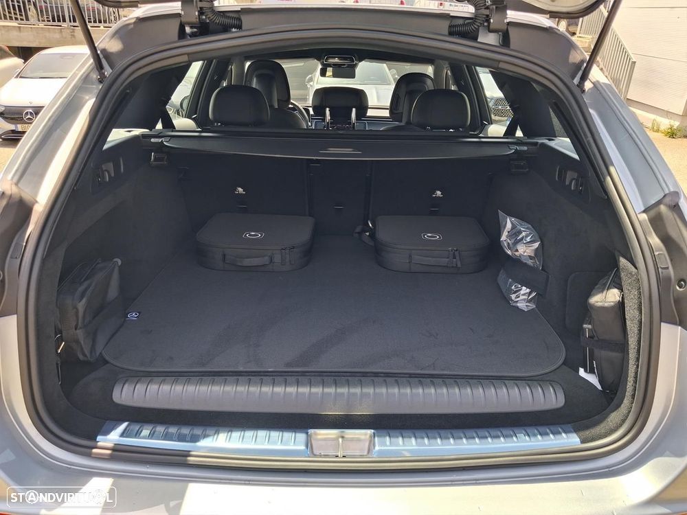 Mercedes-Benz E 53 AMG Hybrid 4Matic+ - 13