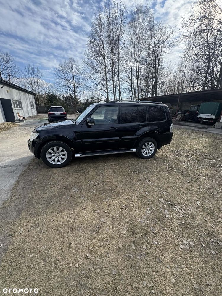 Mitsubishi Pajero 3.2 DID Mont Blanc - 1
