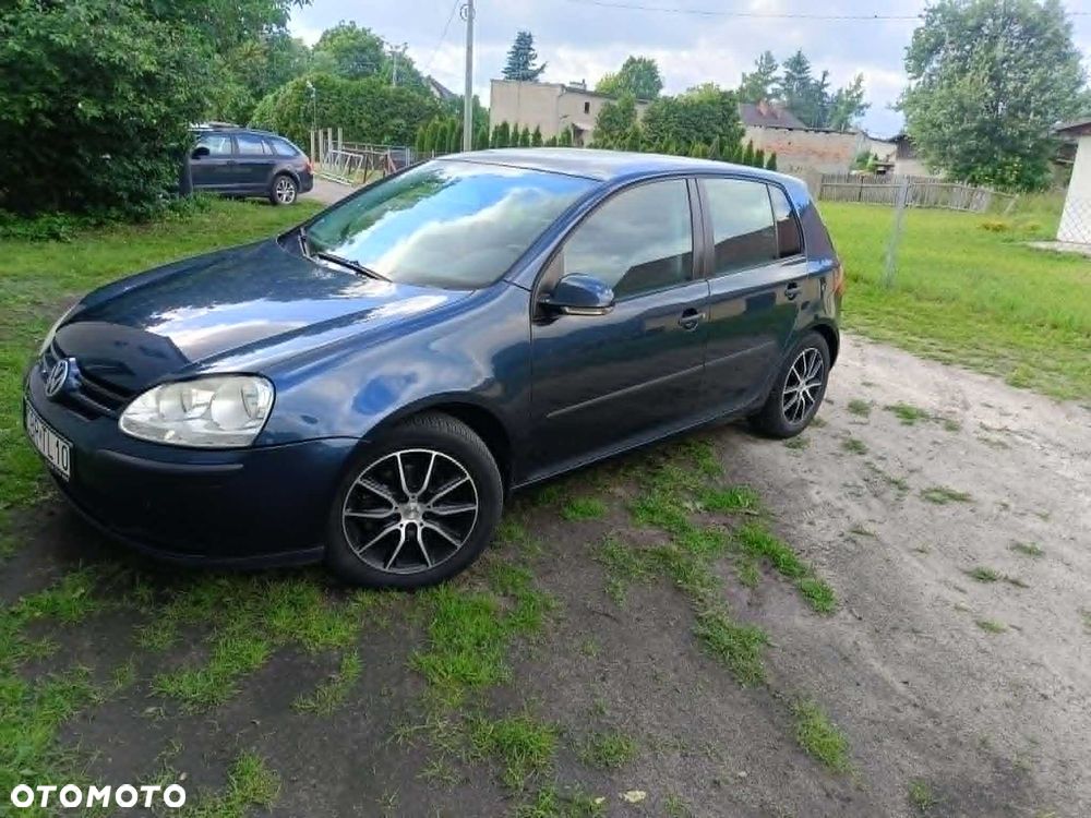 Volkswagen Golf - 1