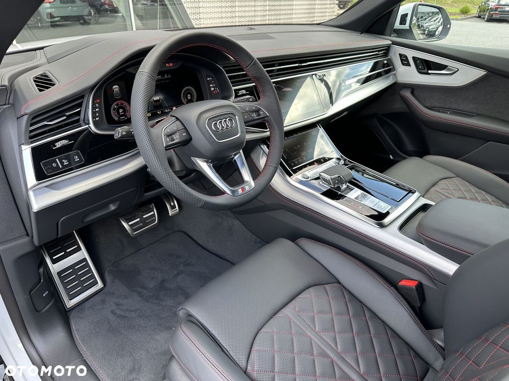 Audi Q8 - 13