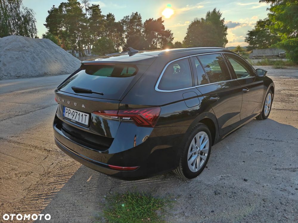 Skoda Octavia 2.0 TDI DSG Ambition - 3
