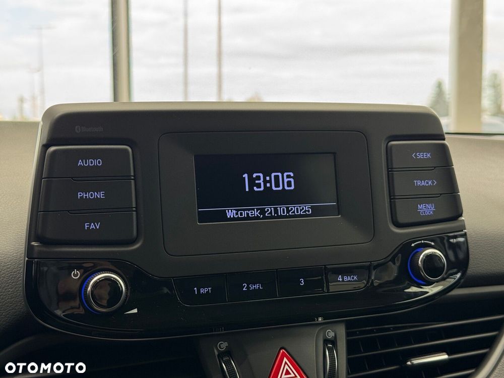 Hyundai i30 1.5 DPI Classic + - 27