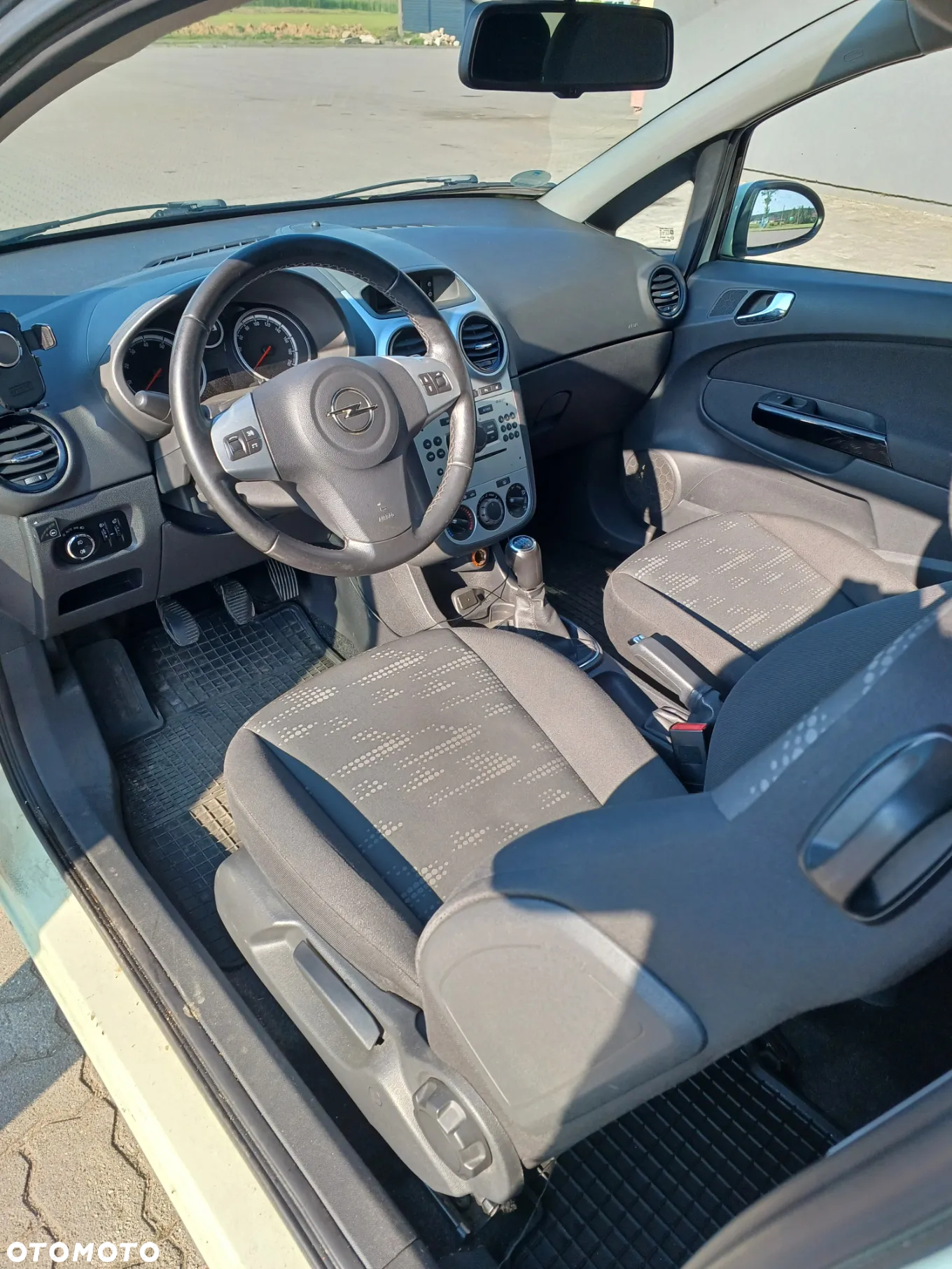 Opel Corsa 1.2 16V Cosmo - 6