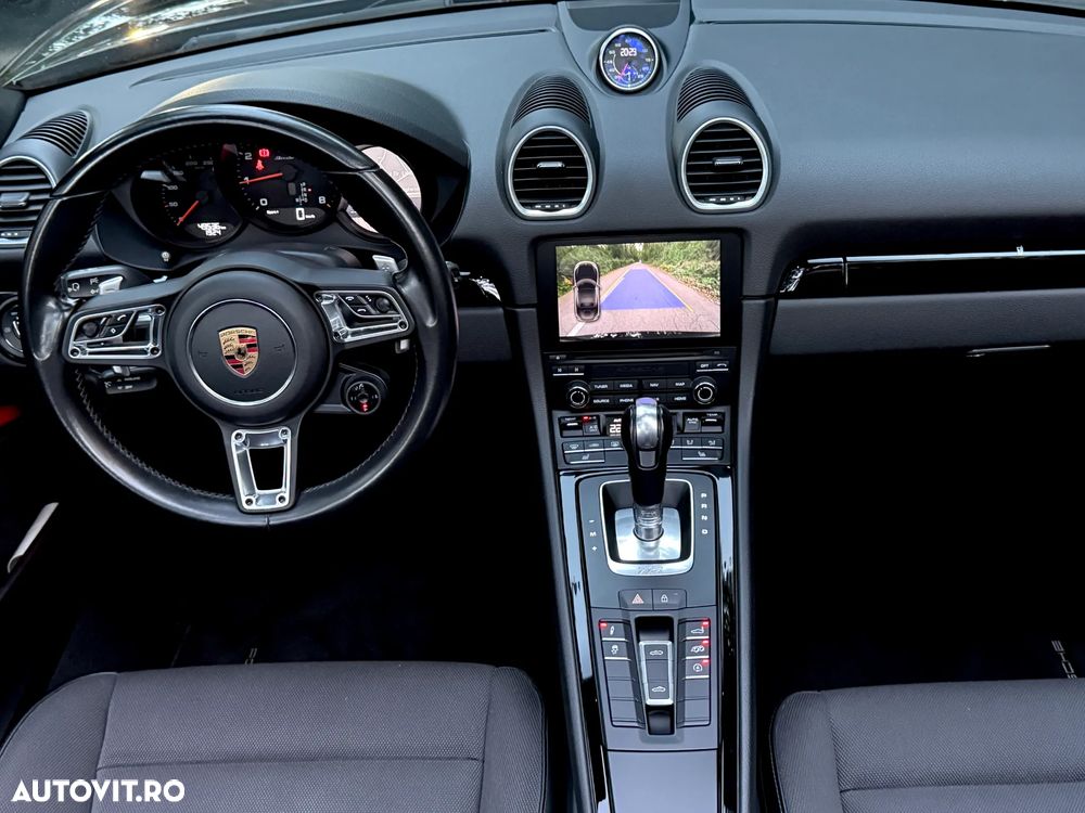 Porsche Boxster T PDK - 11