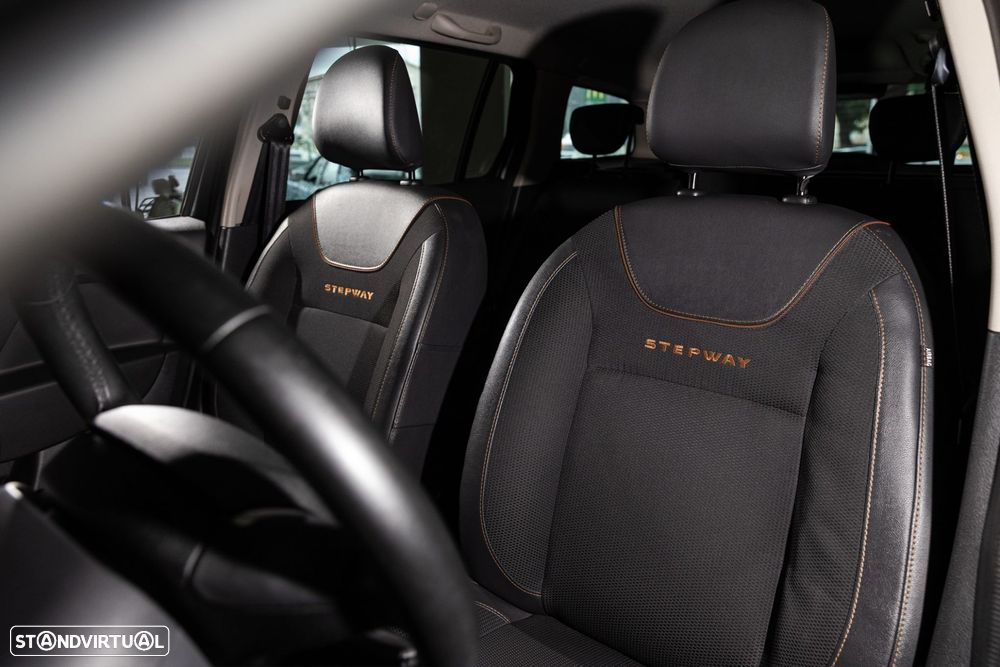 Dacia Logan MCV 0.9 TCe Stepway - 23