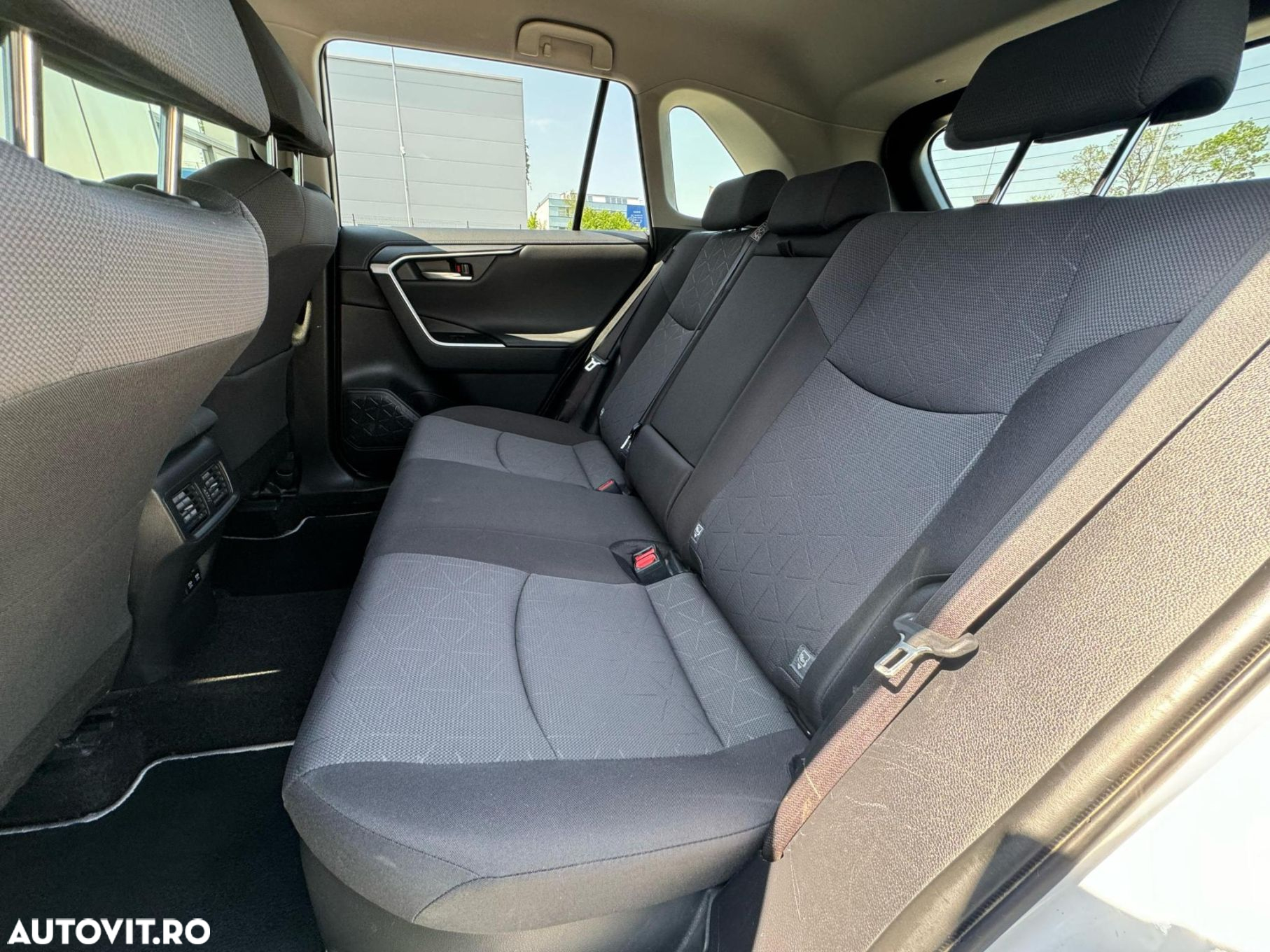 Toyota RAV4 2.5 Hybrid VVT-iE 4x2 Dynamic - 16