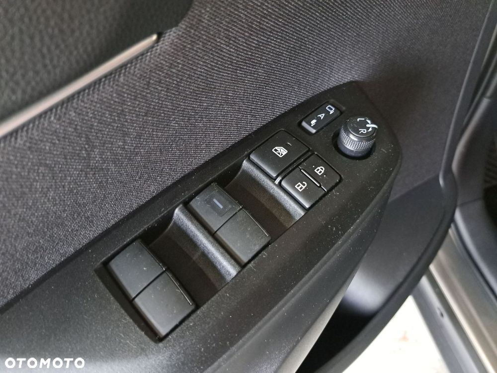 Toyota Yaris Cross Hybrid 1.5 Style - 34