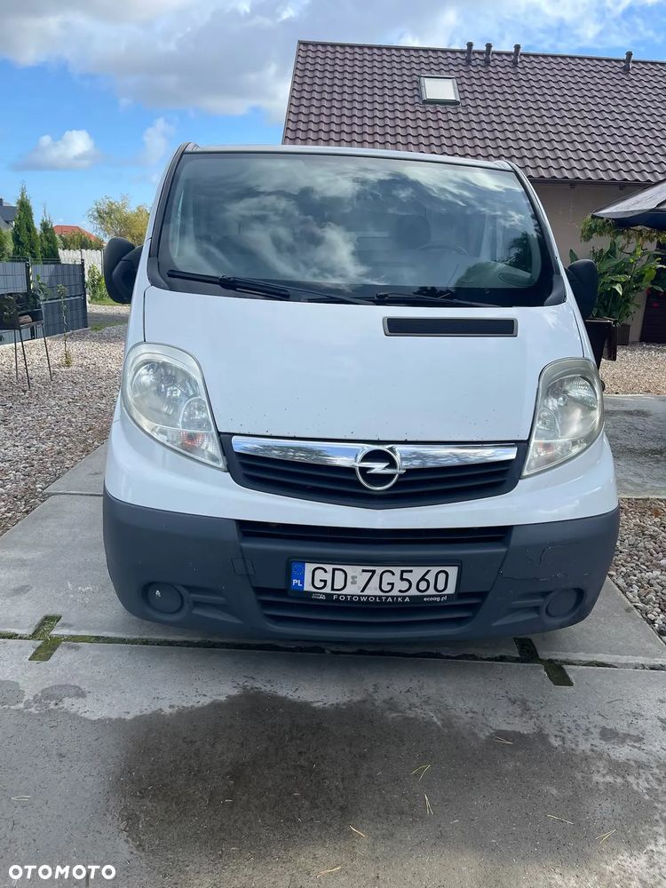 Opel Vivaro - 10