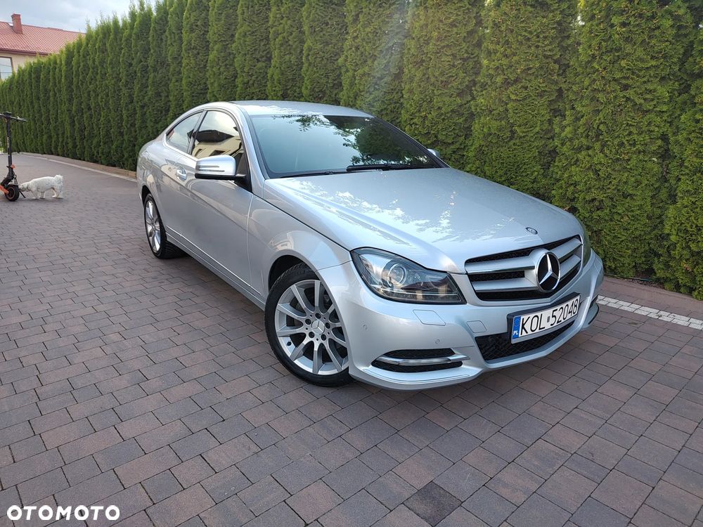 Mercedes-Benz C-Class 2012 photo 2