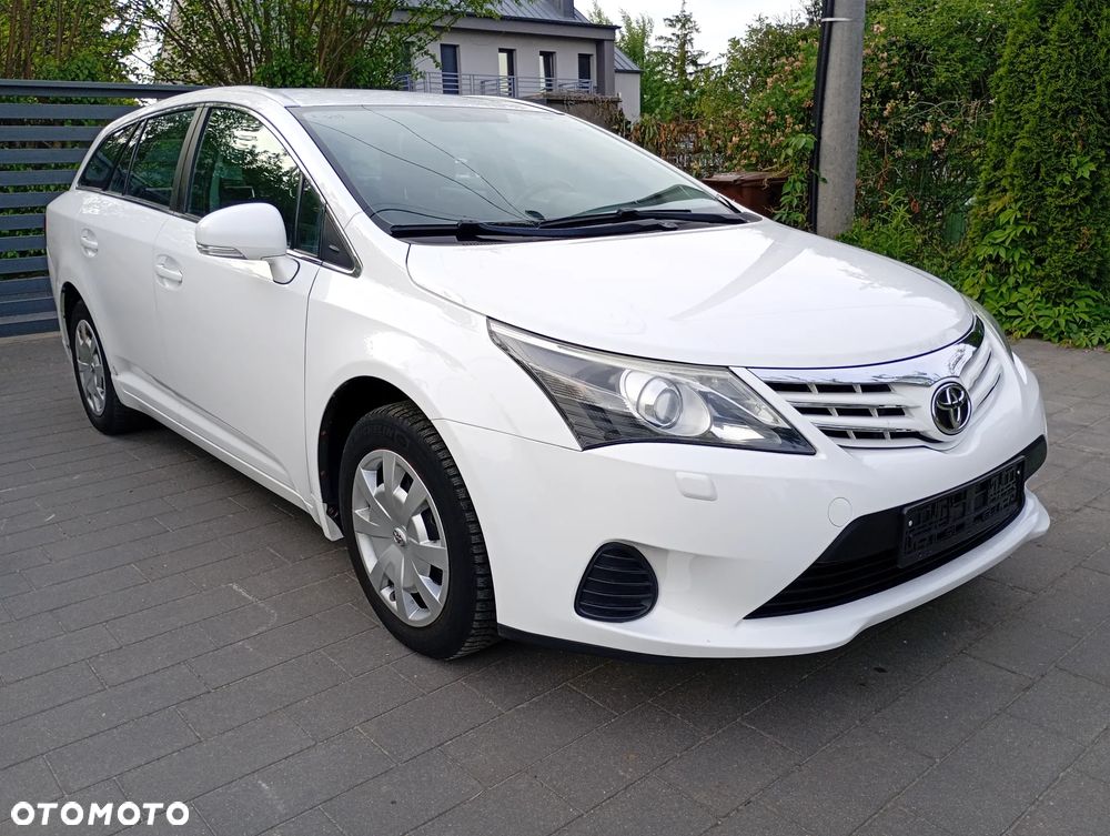 Toyota Avensis - 20