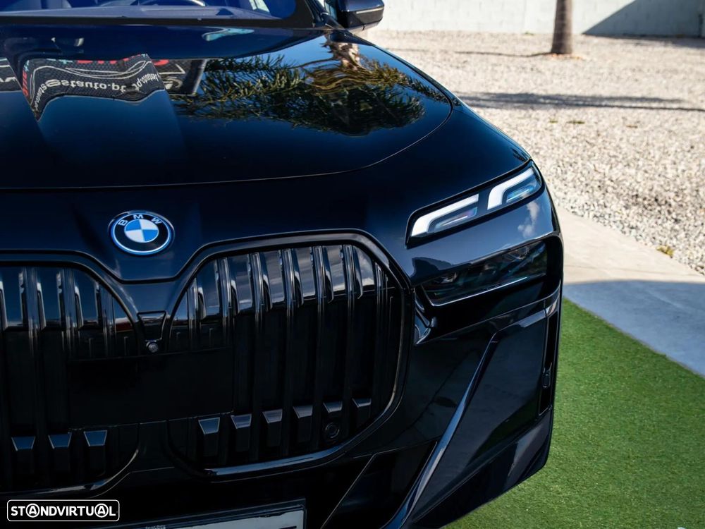 BMW i7 eDrive50 Pack Desportivo M Pro - 18
