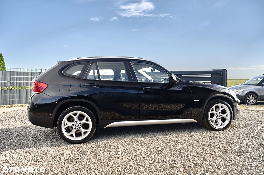 BMW X1 xDrive18d xLine - 12