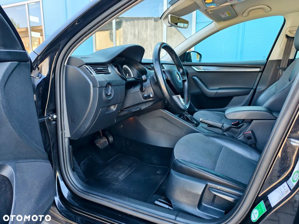 Skoda Octavia 2.0 TDI DSG Style - 9