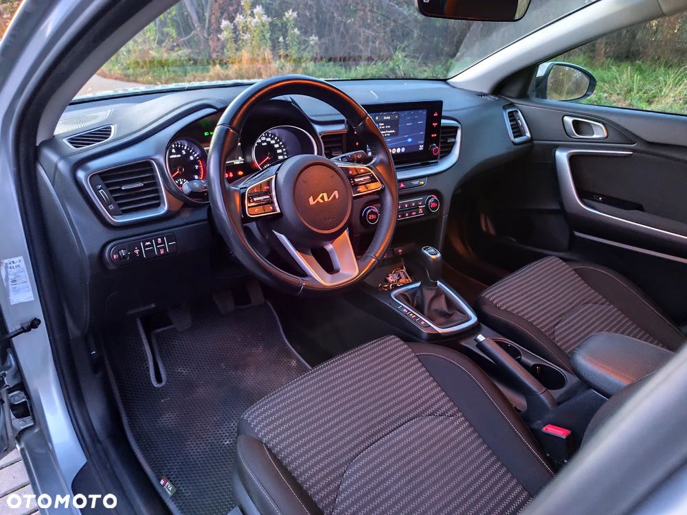 Kia Ceed 1.5 T-GDI M - 14