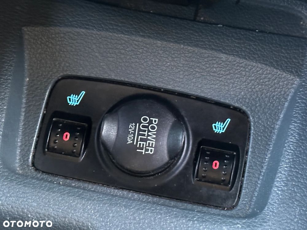 Ford C-MAX 1.6 TDCi Edition - 8