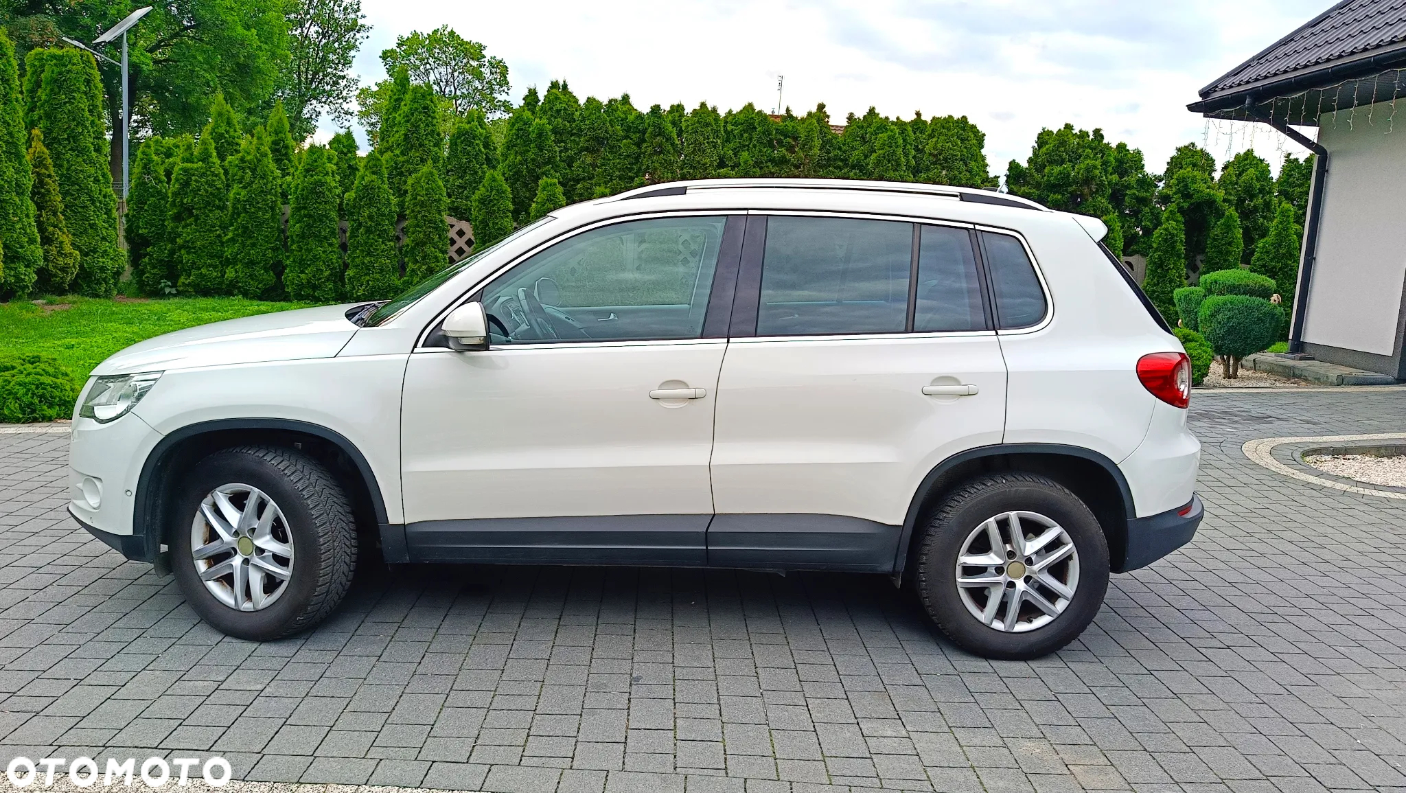Volkswagen Tiguan - 12