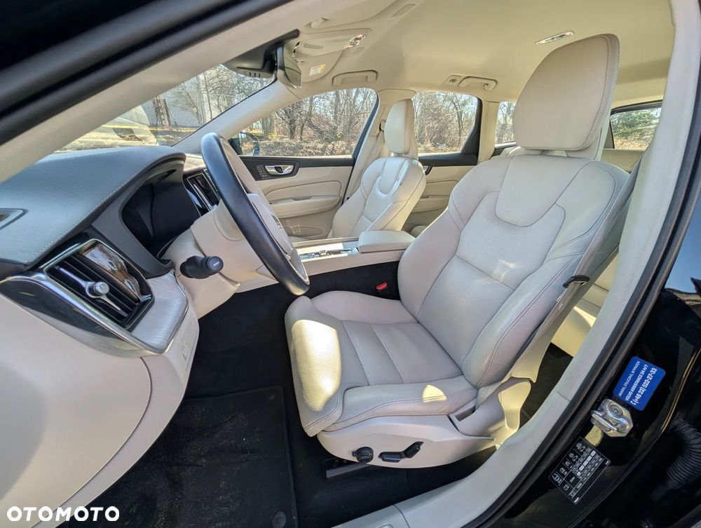 Volvo XC 60 B4 D AWD Geartronic Inscription - 12