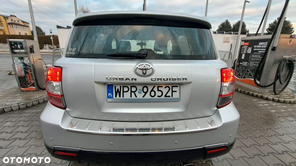 Toyota Urban Cruiser 1.4 D-4D Sol 4x4 - 6