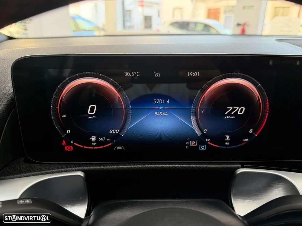Mercedes-Benz GLB 180 d AMG Line - 22