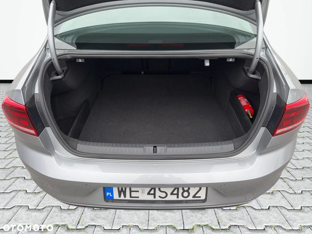 Volkswagen Passat 2.0 TSI Business DSG - 24