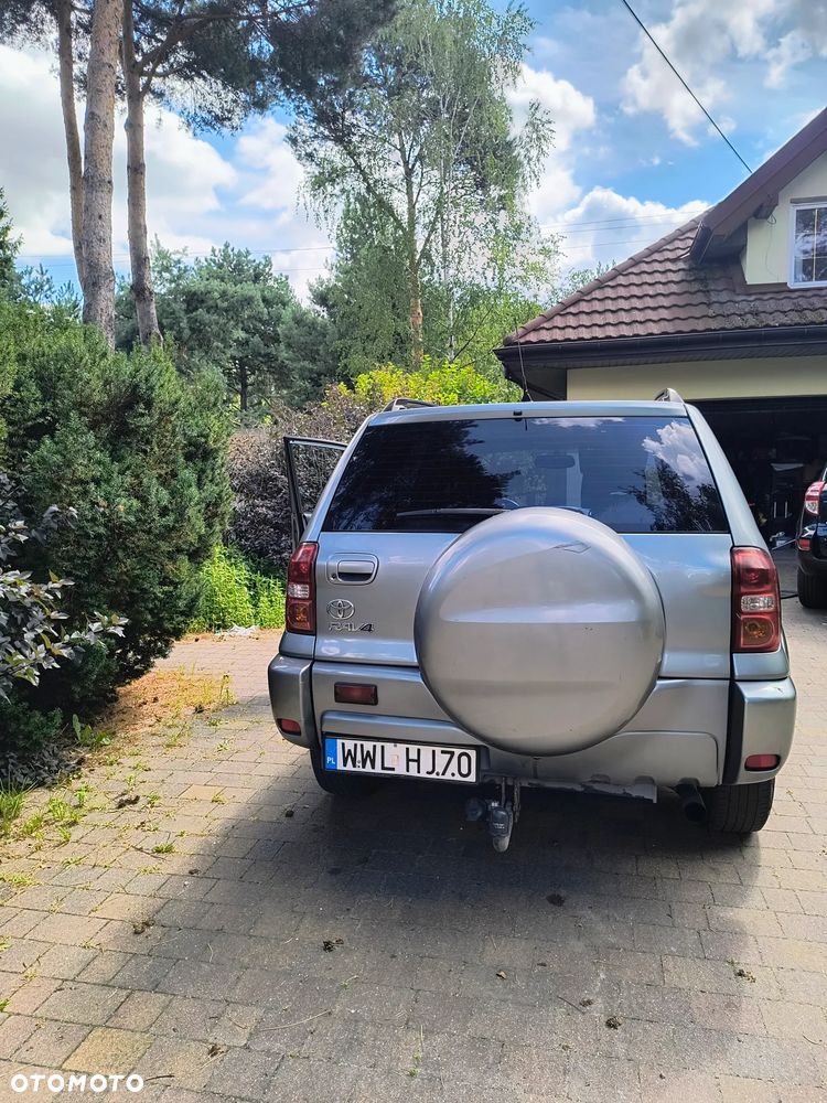 Toyota RAV4 2.0 D-4D 4x4 - 8