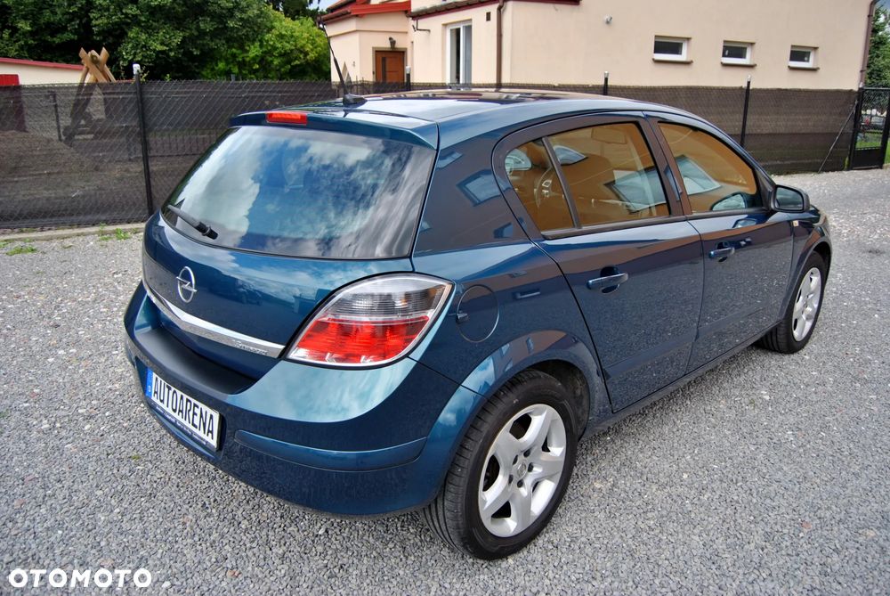 Opel Astra 1.6 Enjoy - 18