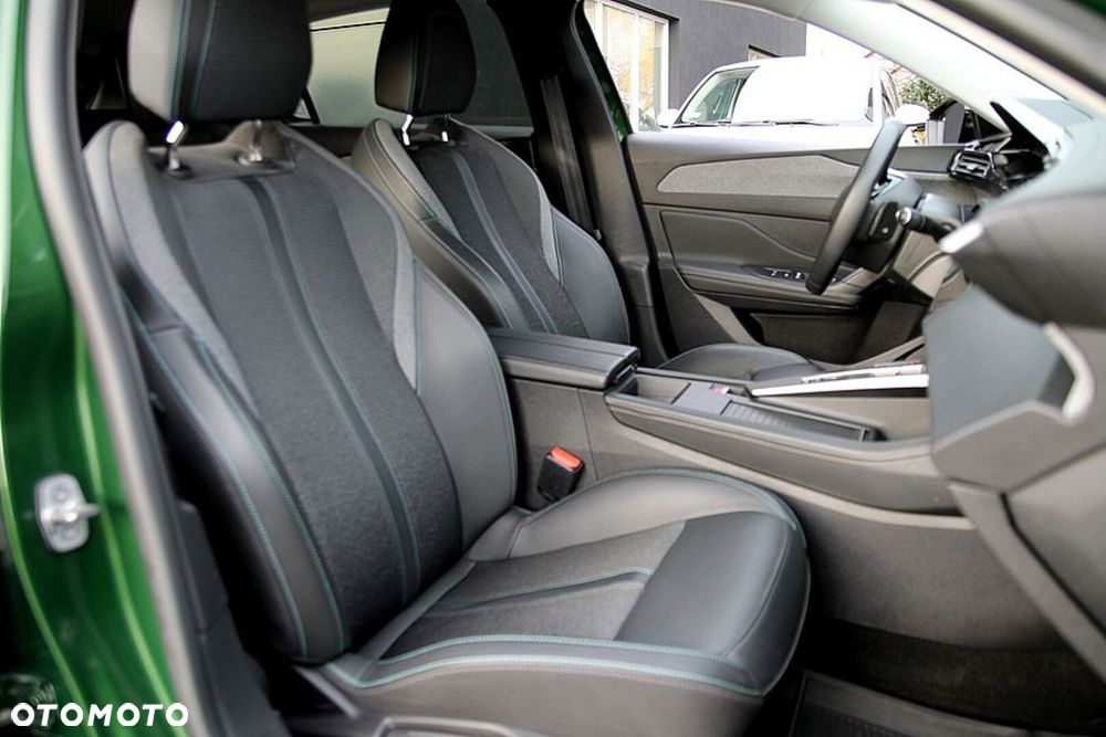 Peugeot 308 1.2 PureTech Allure S&S EAT8 - 22