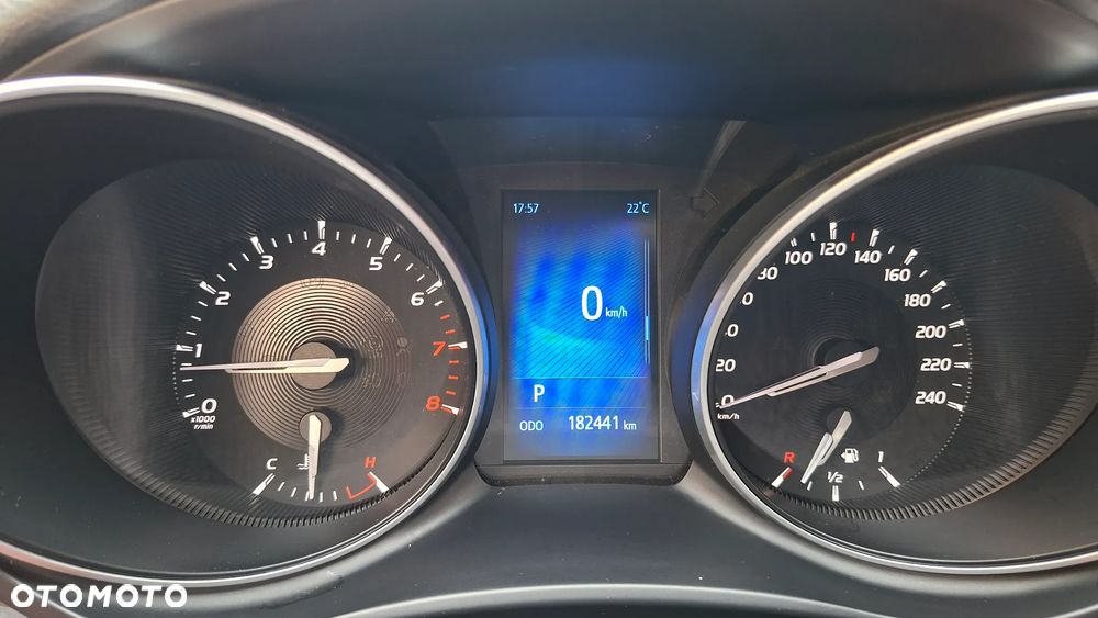Toyota Avensis 1.8 Selection MS - 31