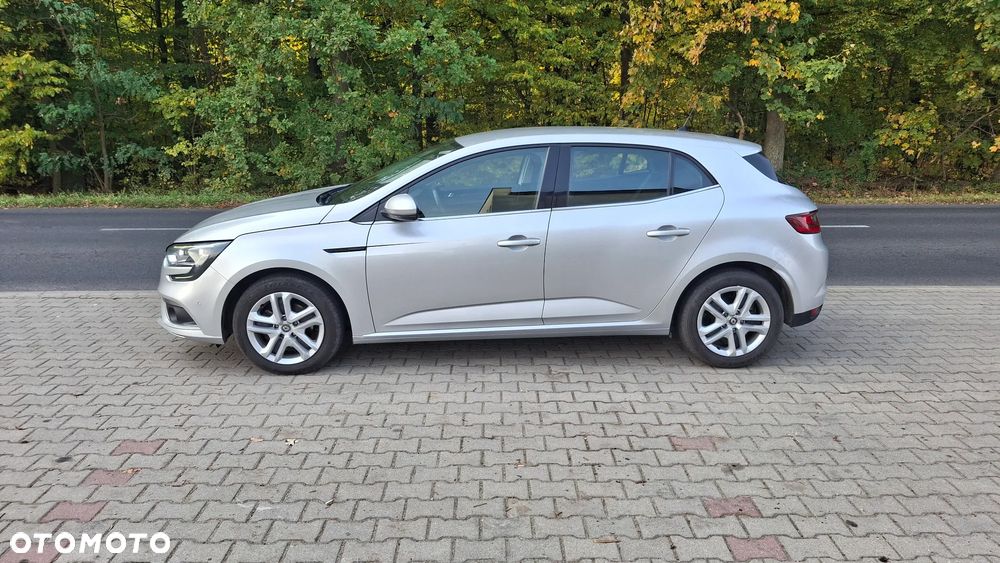 Renault Megane TCe 115 GPF LIMITED - 6