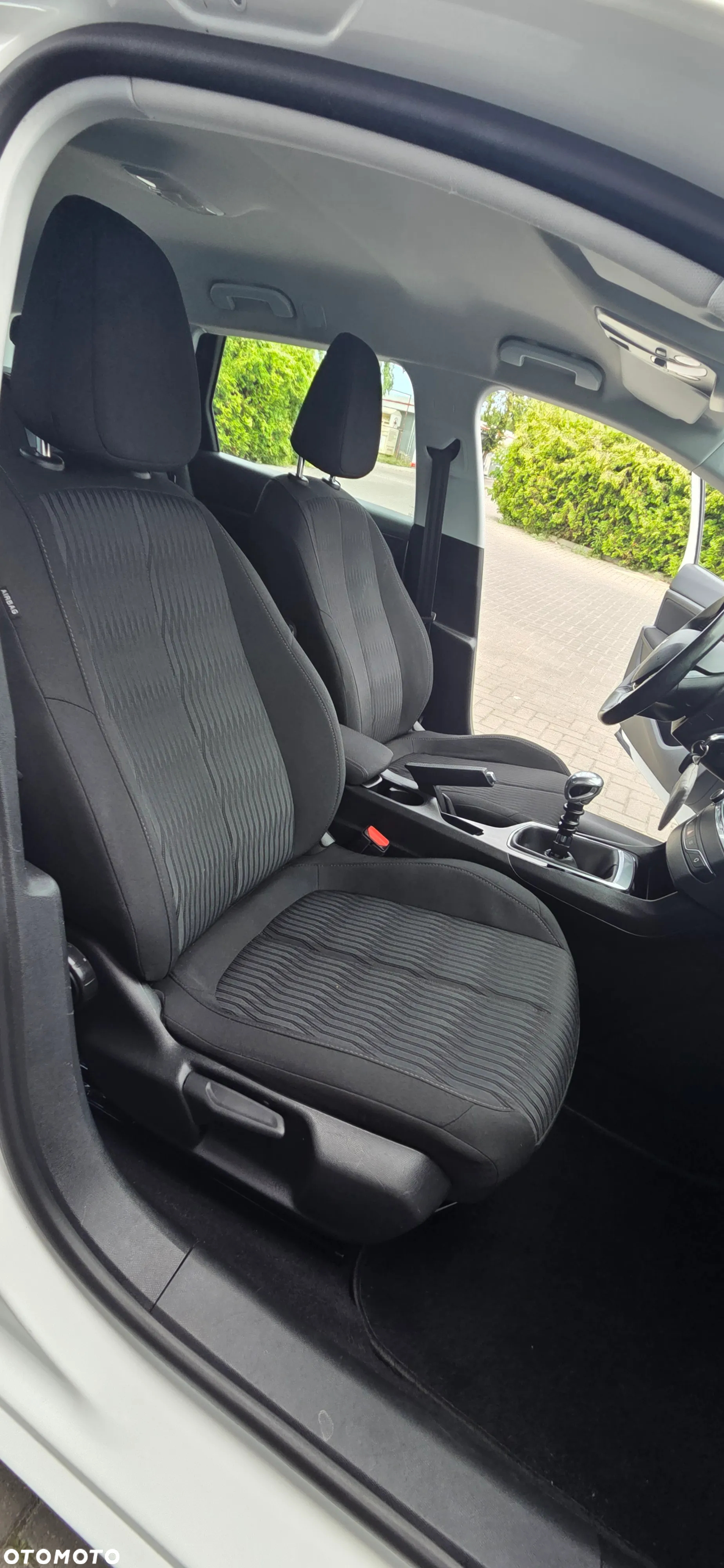 Peugeot 308 130 e-THP Stop & Start Allure - 37