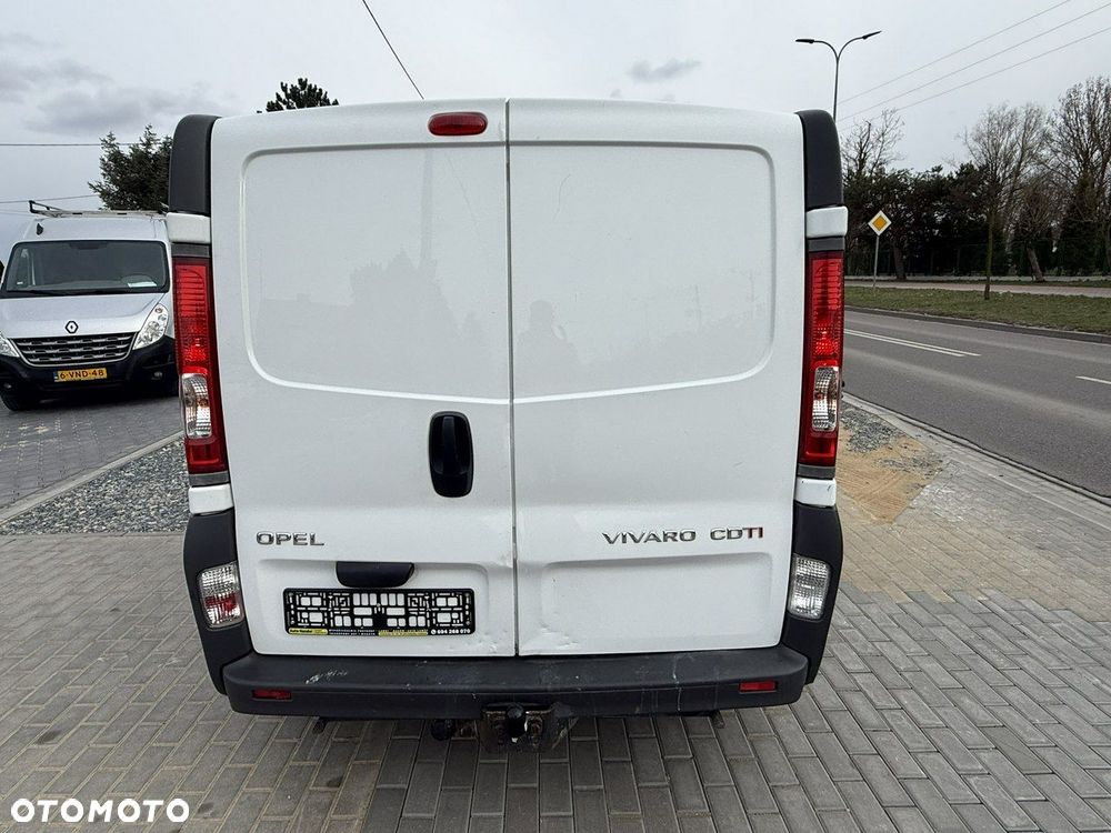 Opel Vivaro - 11