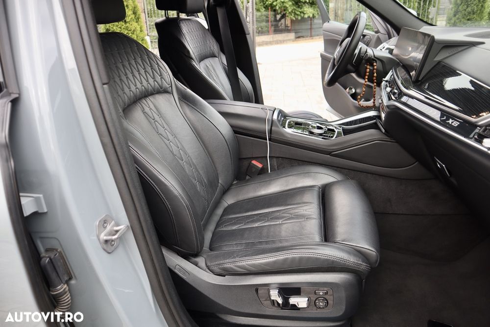 BMW X6 xDrive40i AT MHEV - 34