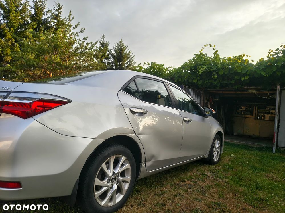 Toyota Corolla 1.6 Comfort - 5