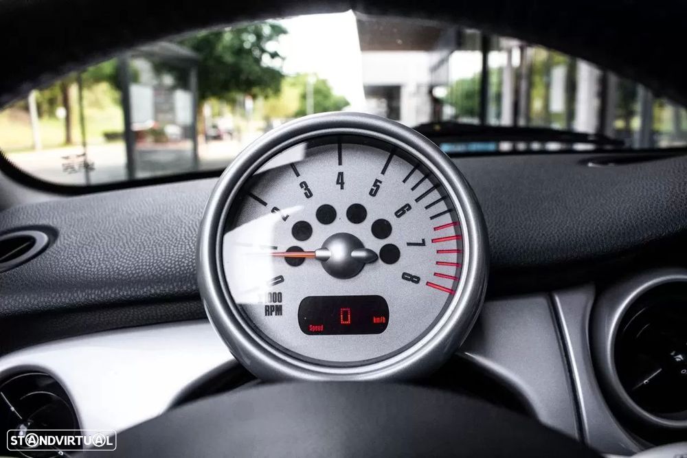 MINI Cabrio Cooper - 19