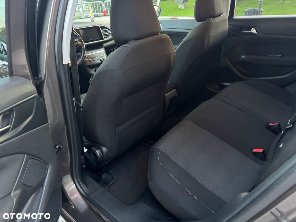 Peugeot 308 1.2 PureTech Allure S&S EAT6 - 10