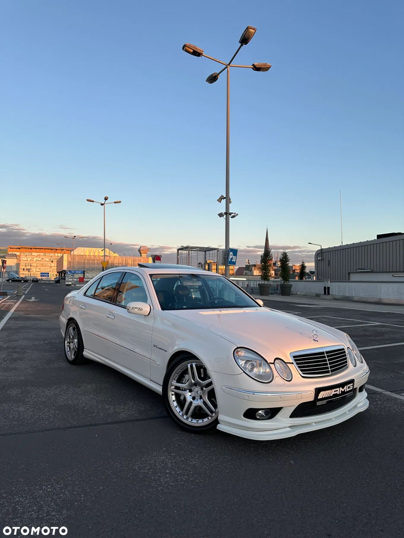 Mercedes-Benz Klasa E 55 AMG - 1