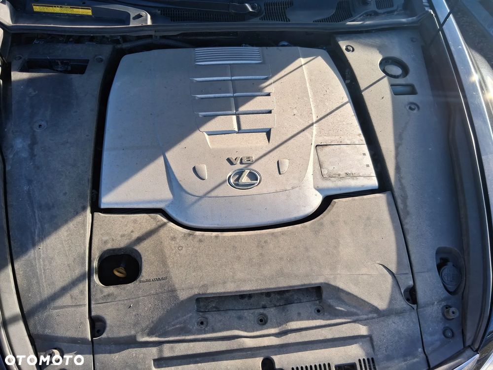 Lexus LS - 30
