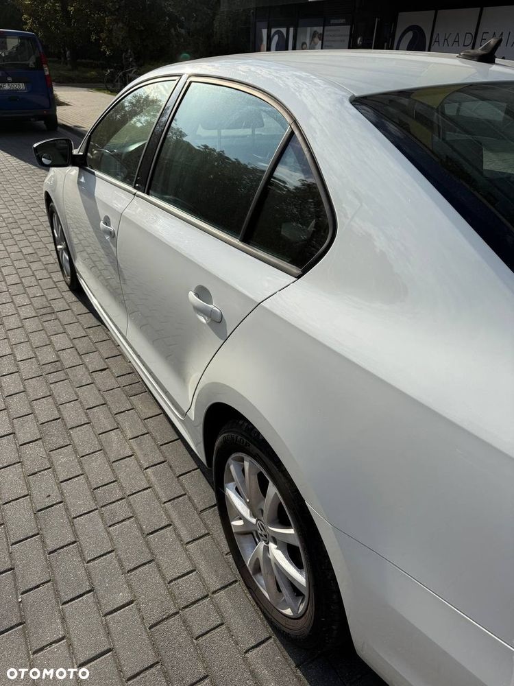 Volkswagen Jetta - 7