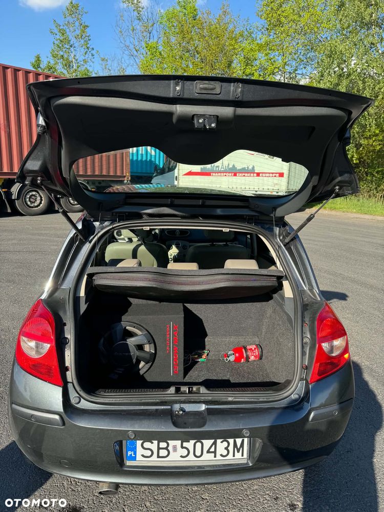 Renault Clio - 14