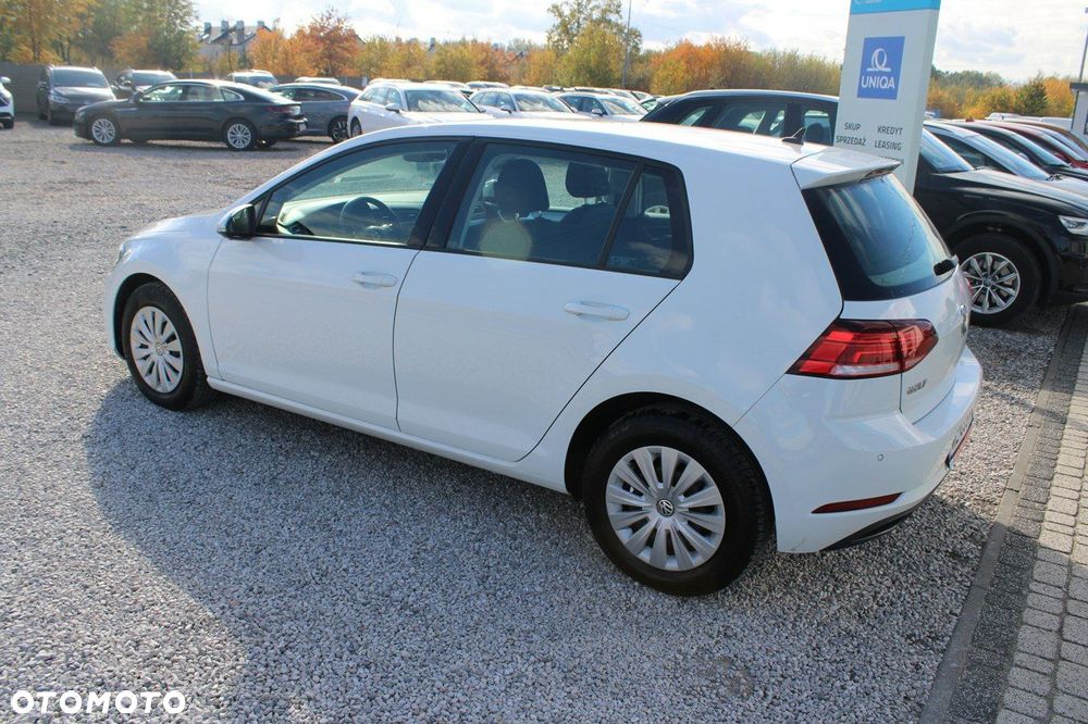Volkswagen Golf - 9